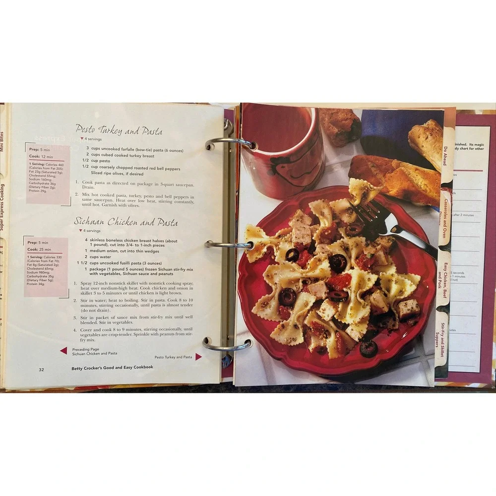 Betty Crocker's Cookbooks lot of 4‎ Good&Easy, Bisquick Easy Pies, Quick&Easy,